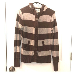 Button Up Sweater Size M